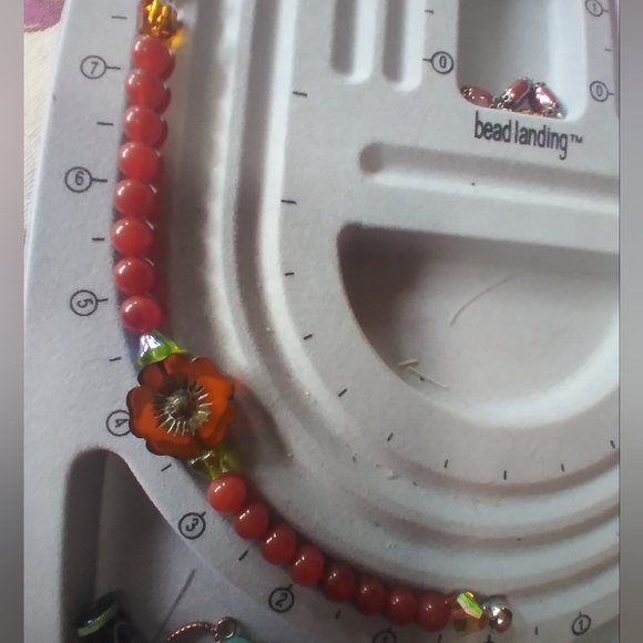 ✨️8" Boho Natural Carnelian Flower 🌼 Bracelet 🙂 Magnetic Closure!✨️ - Picture 5 of 10